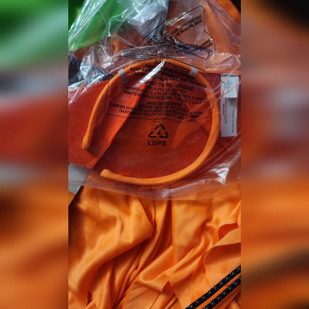 Target Pumpkin Costume for Kids - Orange and Green. Capelet & Headband. Has Flaw - Picture 9 of 9